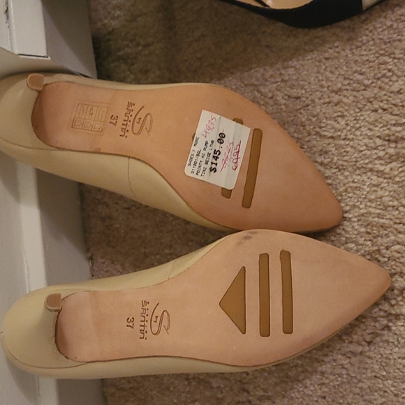 Shoes - Picture 2 of 3